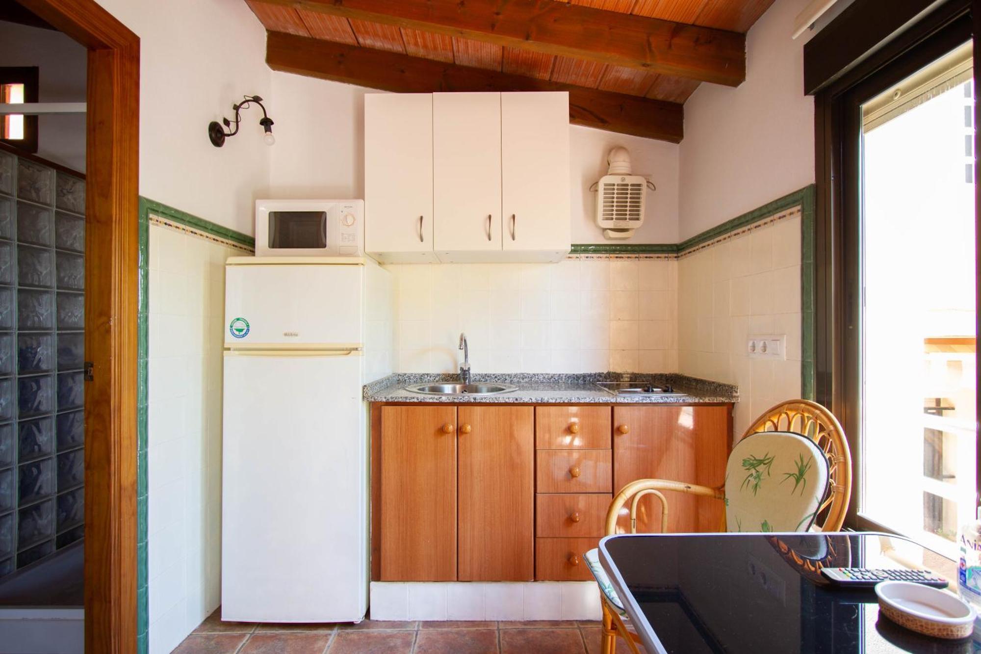 Apartamentos Turisticos Trajano Bolonia Exteriör bild